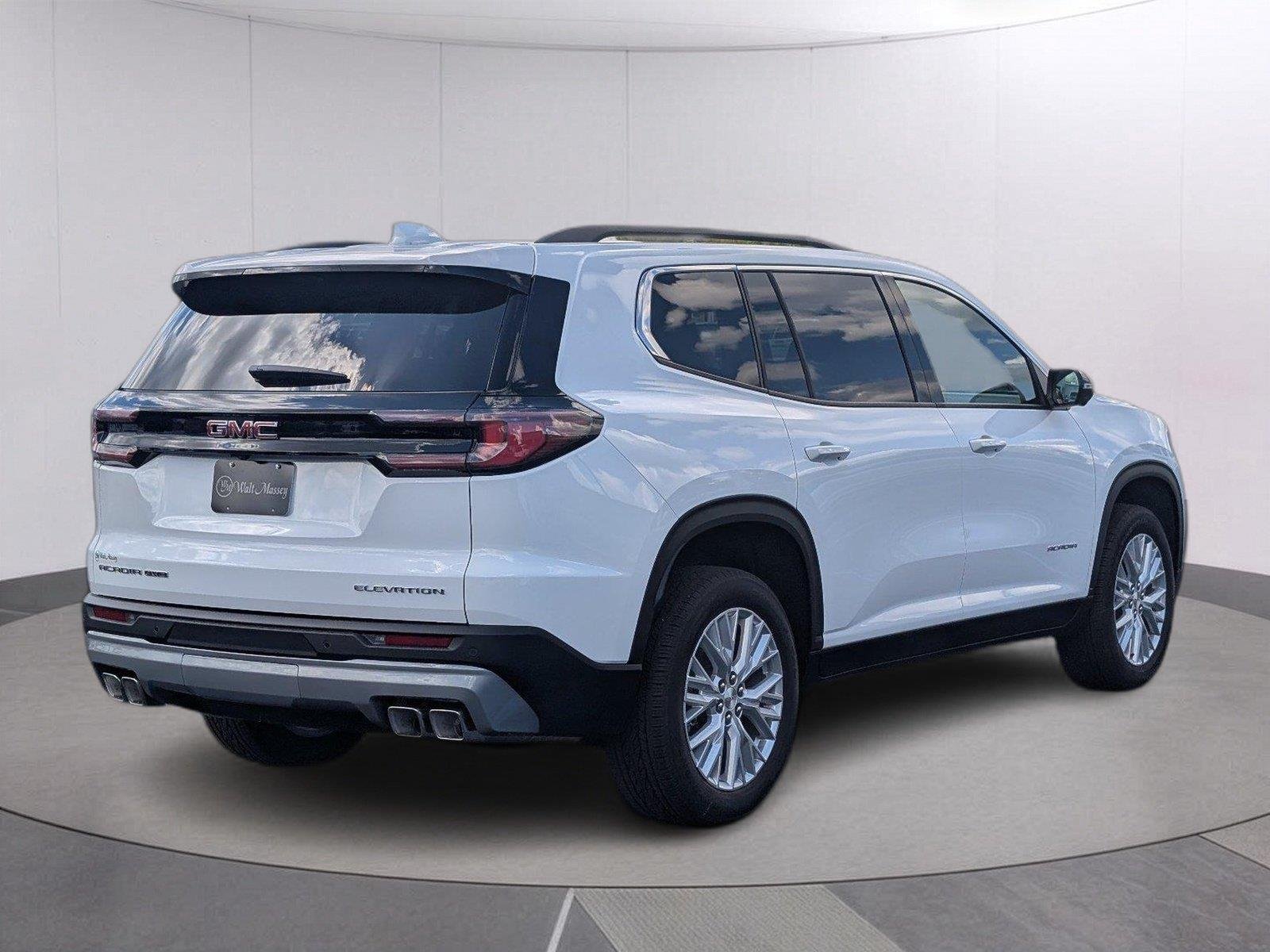 New 2027 Summit White GMC Elevation image 5