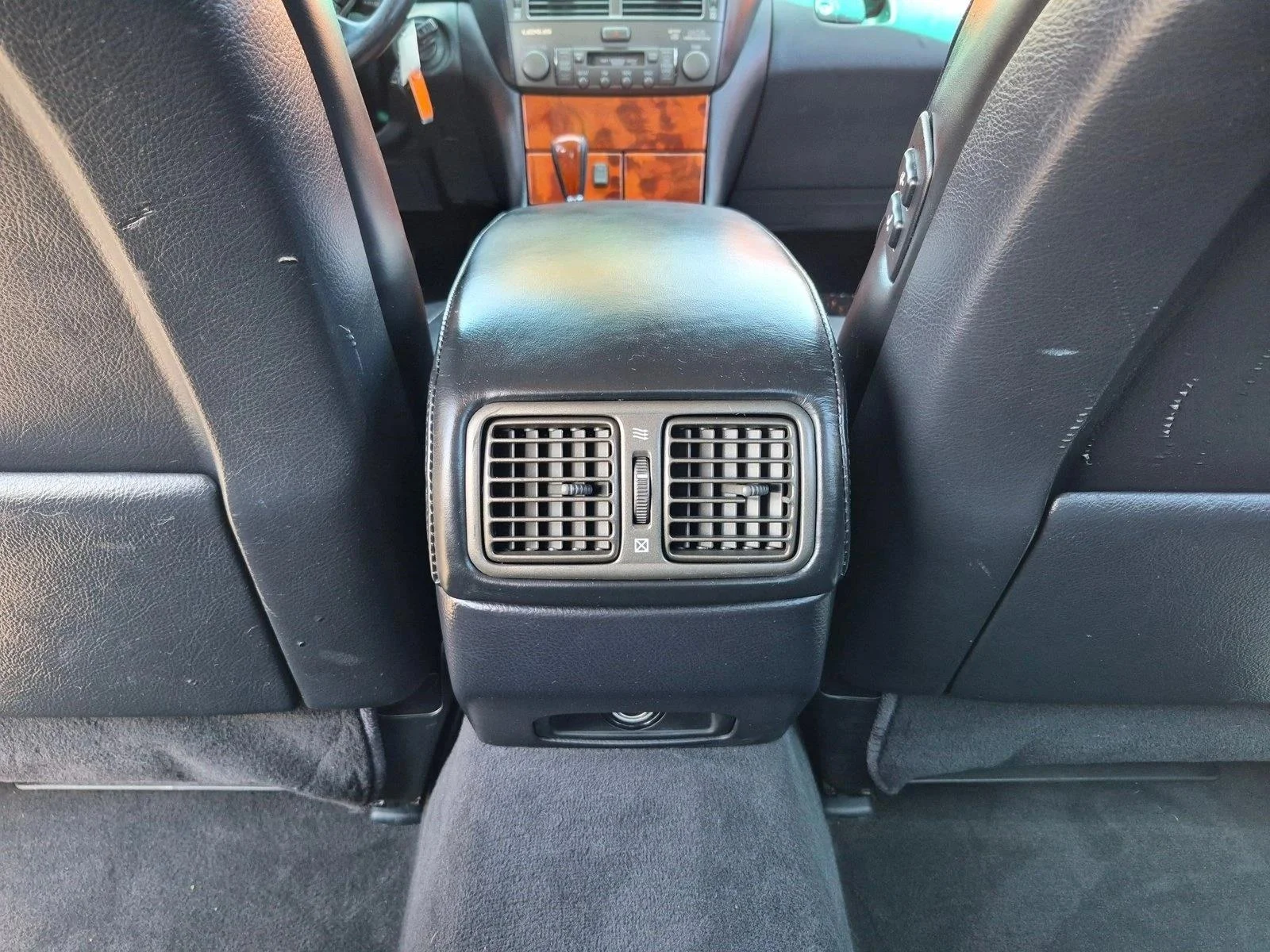 Used 2004 Silver/Gray Lexus  image 17