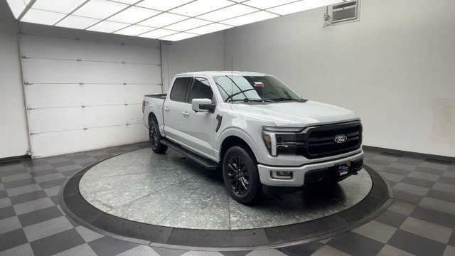 Used 2024 Avalanche Gray Ford LARIAT image 37