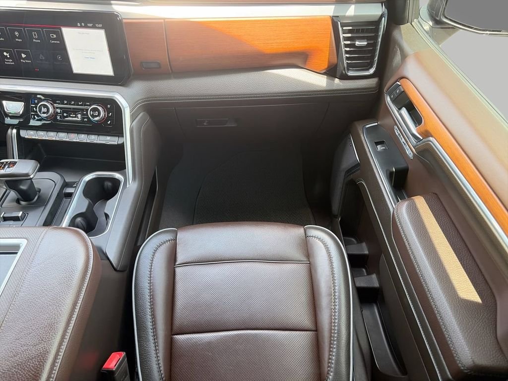 Used 2022 Silver GMC Denali image 12