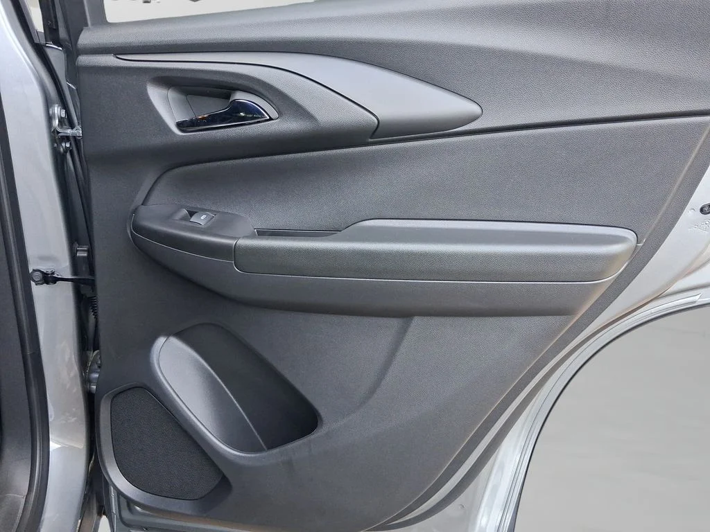 Used 2024 Sterling Gray Metallic Chevrolet ACTIV image 30