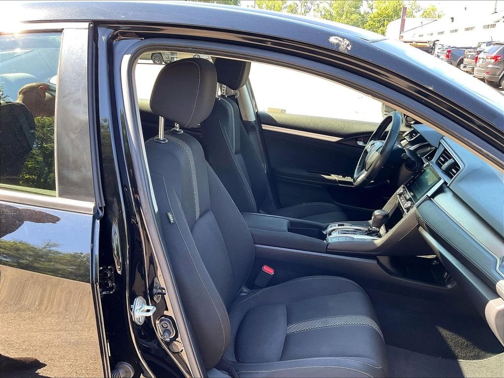 Used 2018 Black Honda EX-T image 11