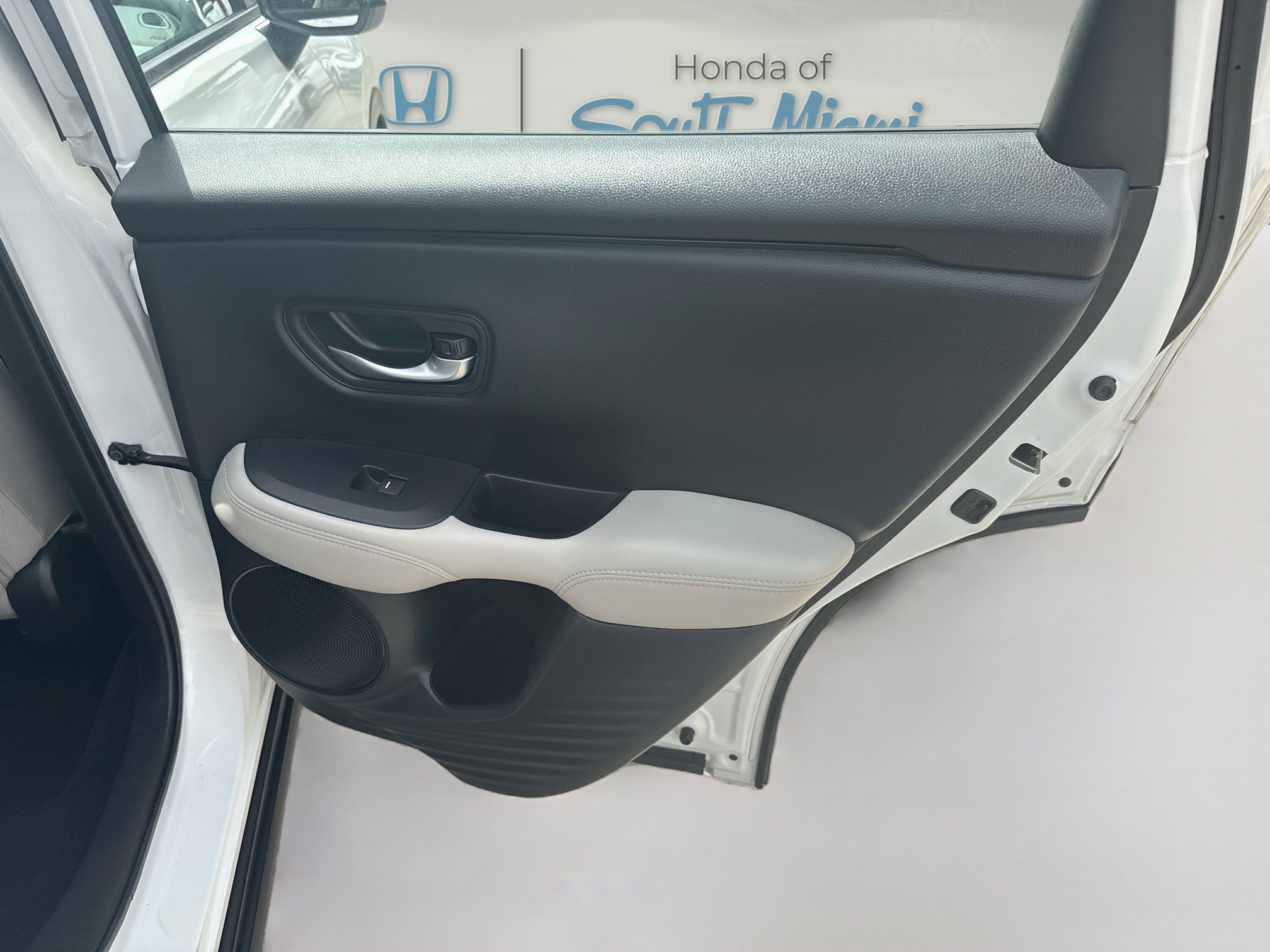 2025 Honda HR-V LX - Photo 29