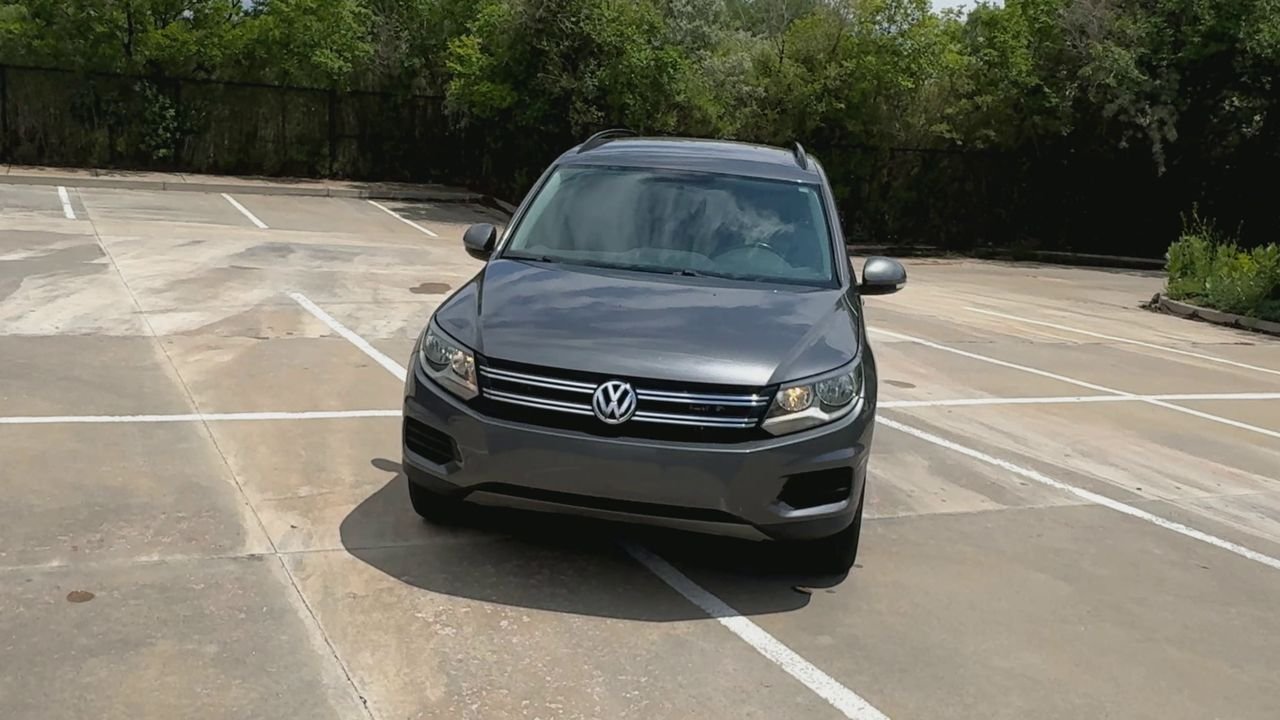 2018 Volkswagen Tiguan S photo 3