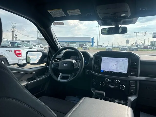 New 2026 Carbonized Gray Metallic Ford XLT image 17