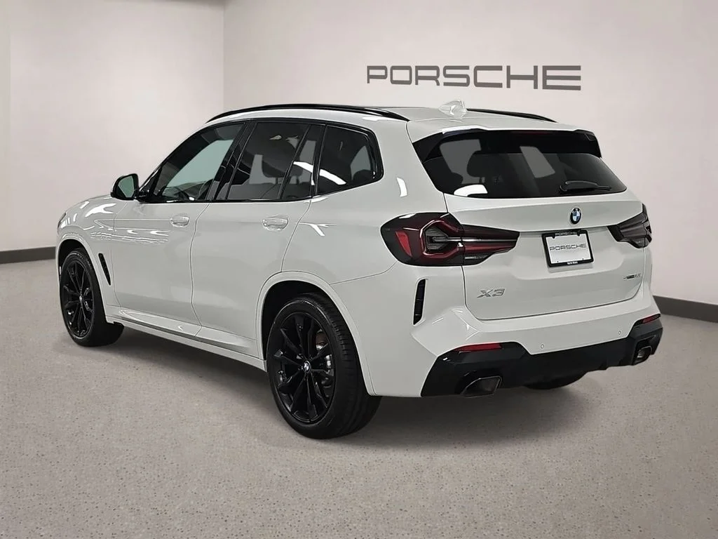 Used 2023 White BMW sDrive30i image 3