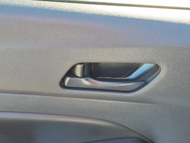 Used 2025 Silver Nissan 2.5 SV image 27