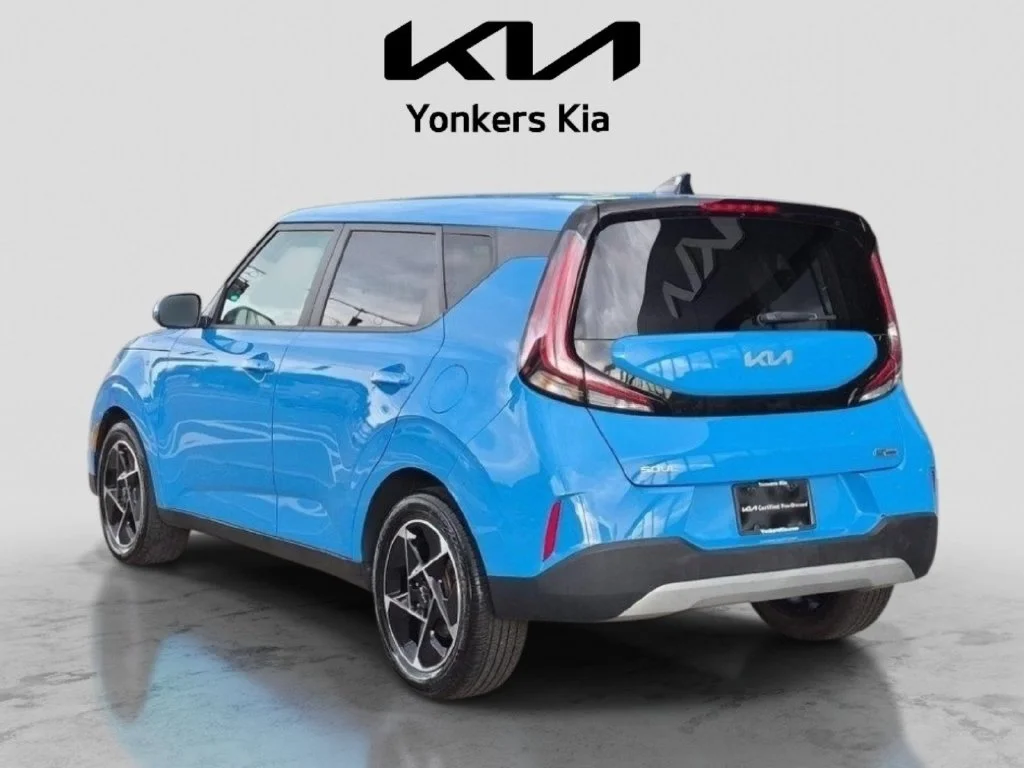 Used 2023 Blue Kia EX image 8