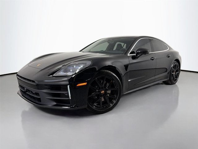 2026 Porsche Panamera 4