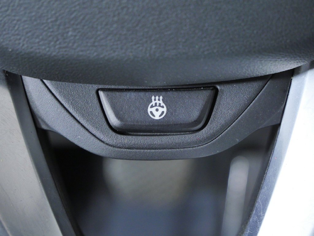 Used 2021 Dark Graphite Metallic BMW xDrive30i image 41