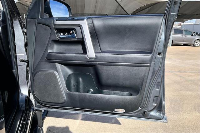 Certified Used 2022 MAGNETIC GRAY MET. Toyota  image 25