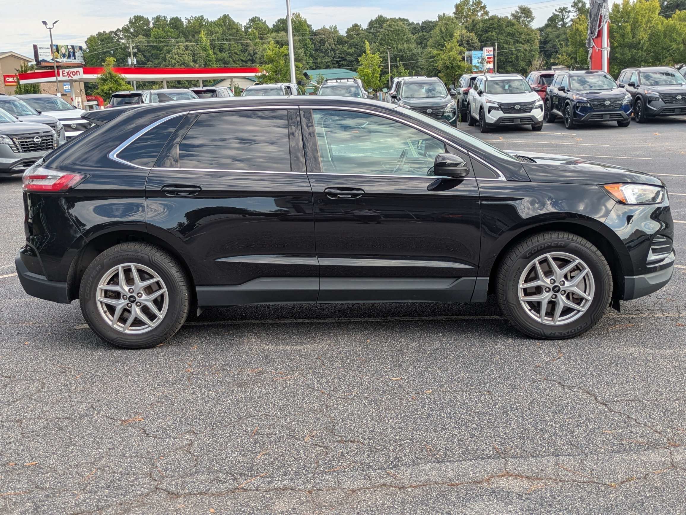 Used 2024 Black Ford SEL image 2