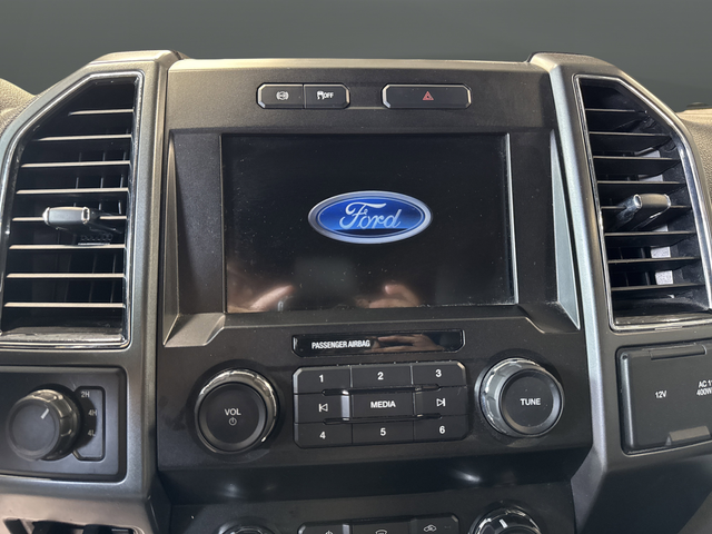 2021 Ford F-350 Super Duty XLT - Photo 13
