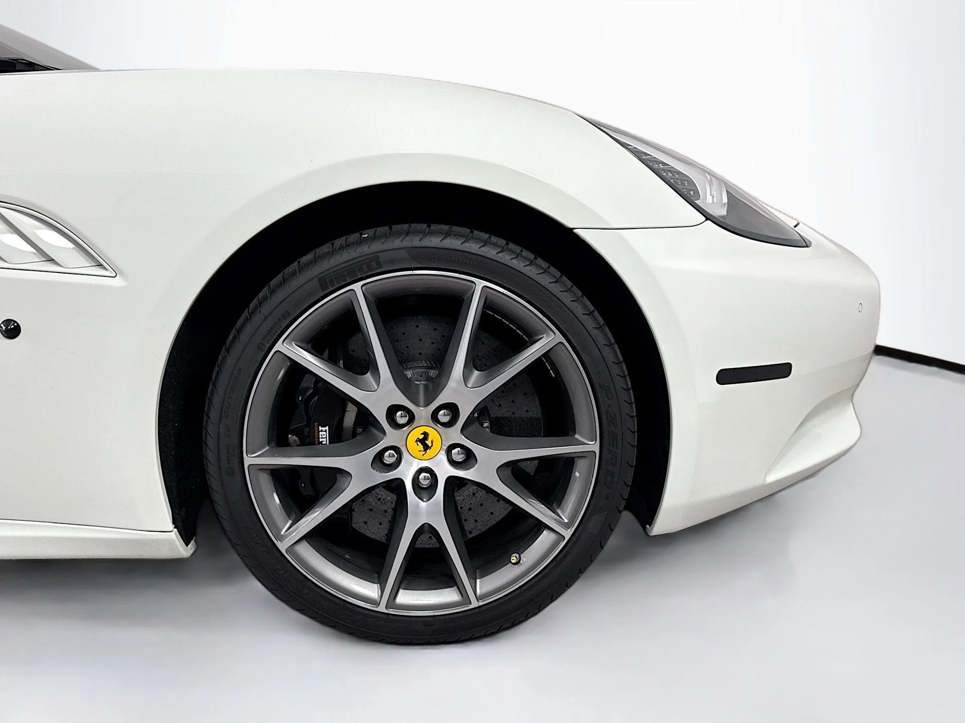 Used 2010 Extra Sample Ferrari Base image 26