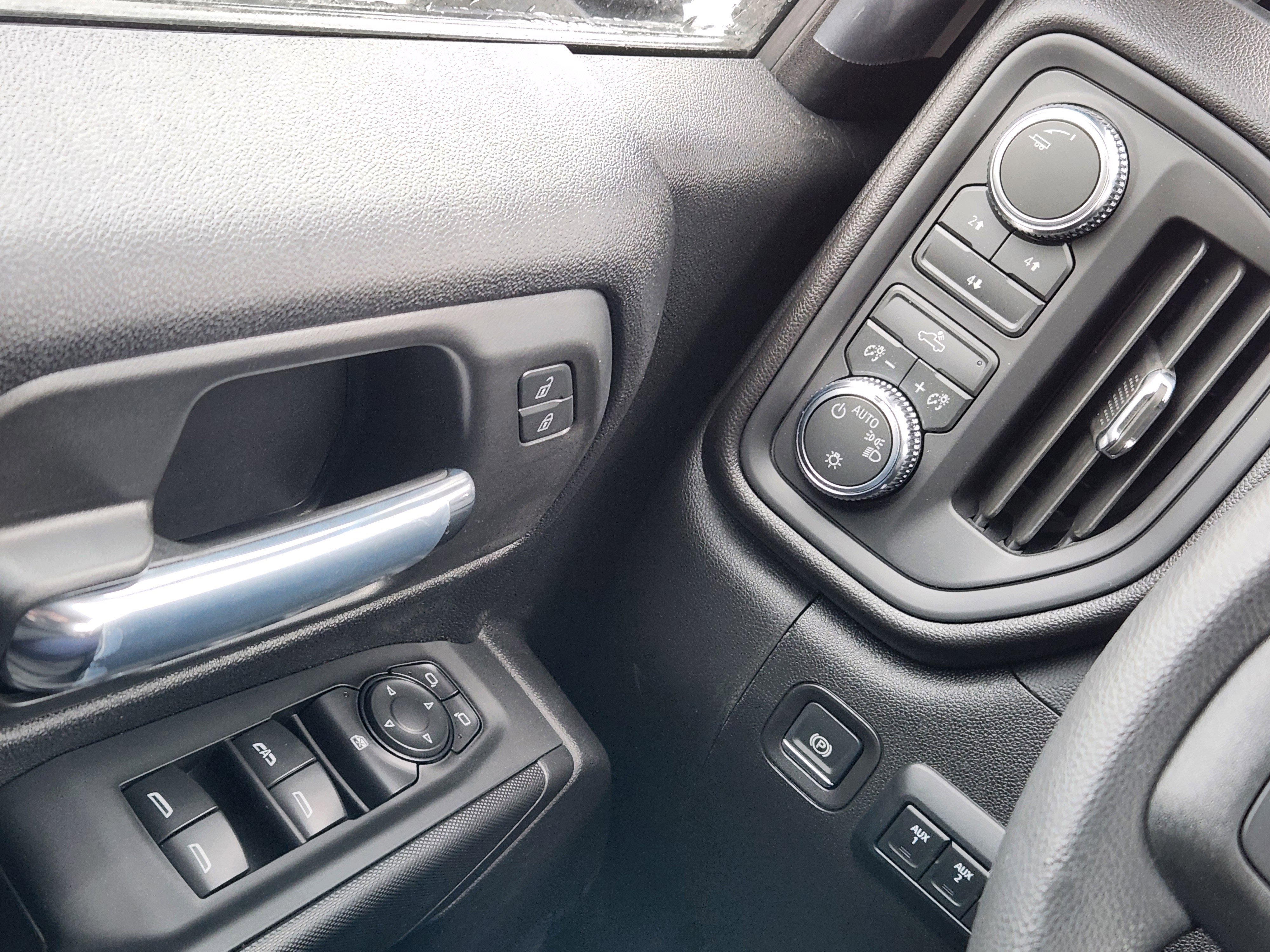 2026 GMC Sierra 2500HD Pro - Photo 16