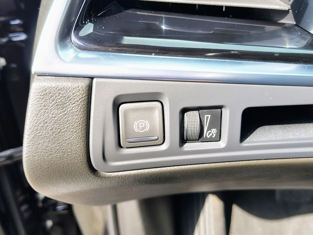 Used 2024 Black Cadillac Luxury image 17