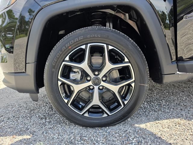 New 2026 Diamond Black Crystal Pearl-Coat Exterior Paint Jeep Limited image 29