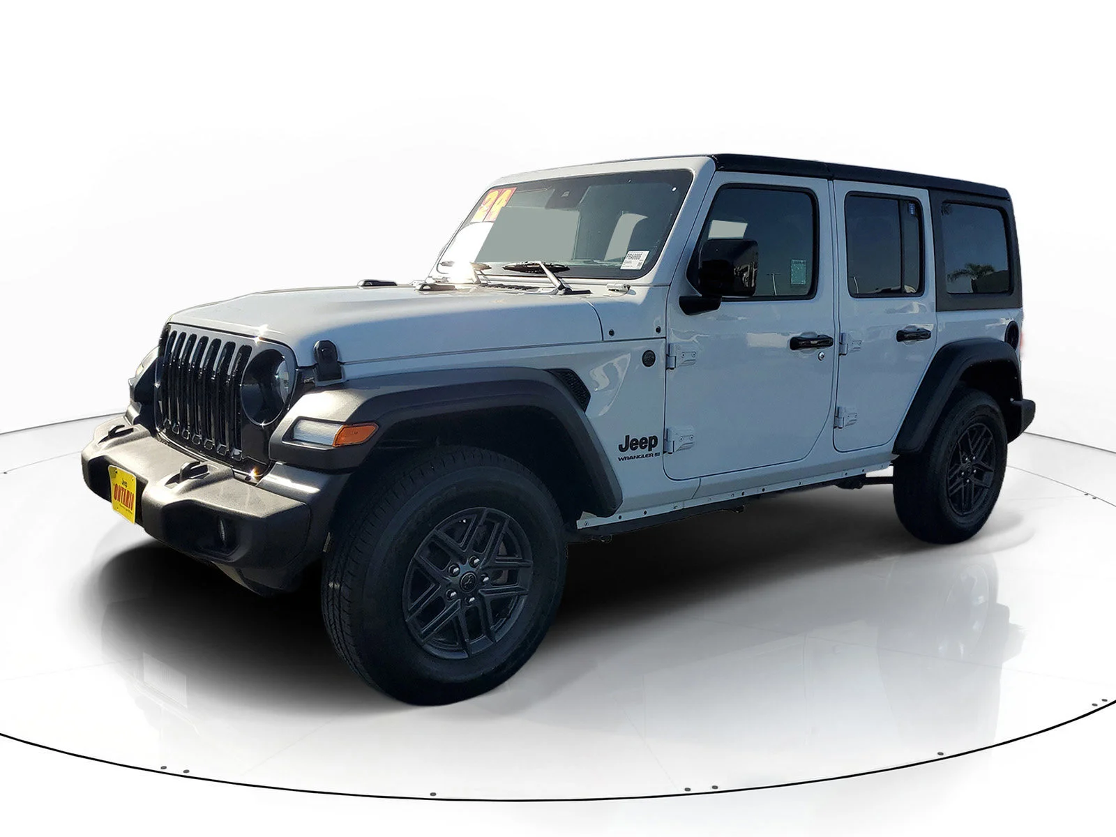 Used 2024 White Jeep Sport S image 8