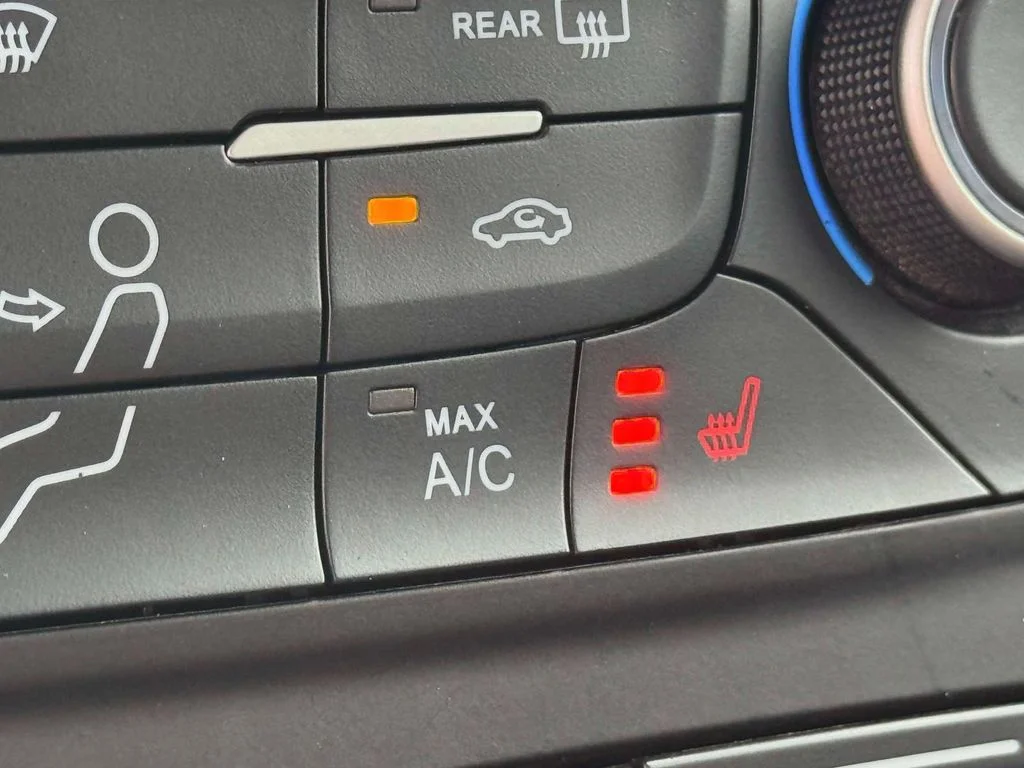 Used 2019 Blue Ford SEL image 23