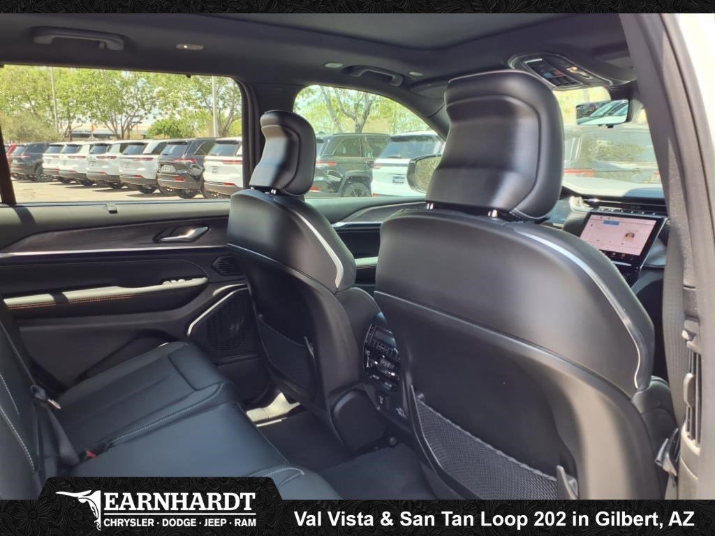 2025 Jeep Grand Cherokee L Overland - Photo 8