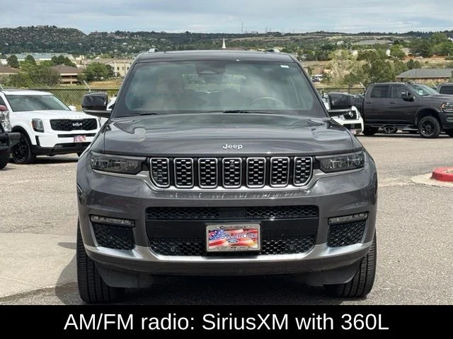 Used 2023 Gray Jeep Summit image 11