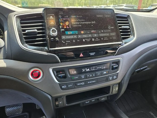 Used 2025 Black Honda RTL image 26