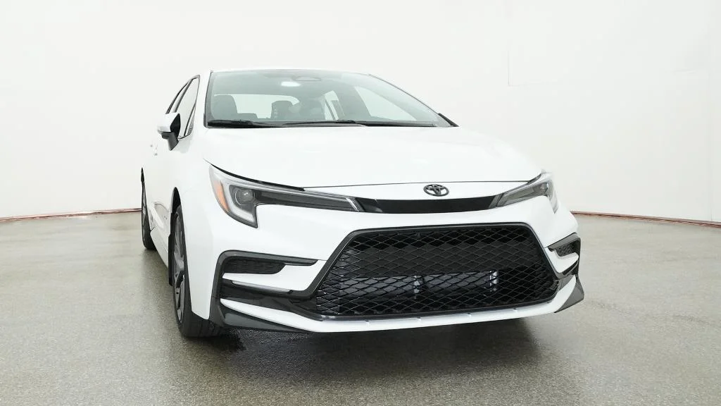 New 2026 Wind Chill Pearl Toyota SE image 7