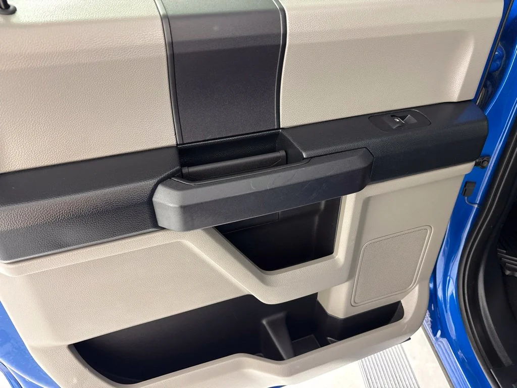 Used 2020 Blue Ford XL image 24