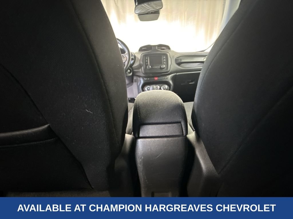 Used 2017 Anvil Jeep Latitude image 29