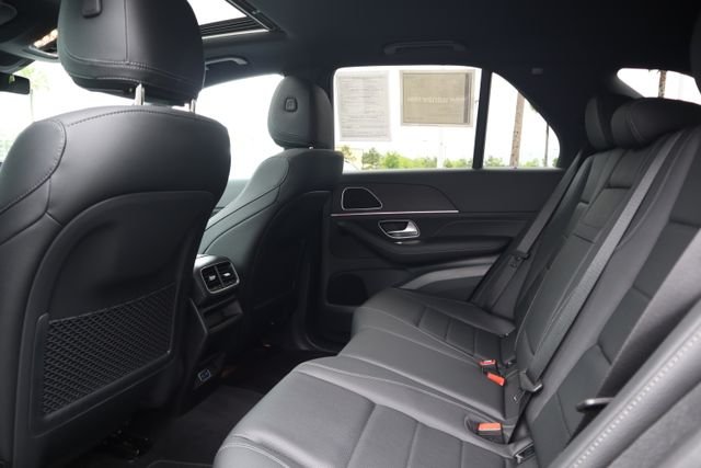 Certified Used 2025 Obsidian Black Metallic Mercedes-Benz GLE 450 image 22