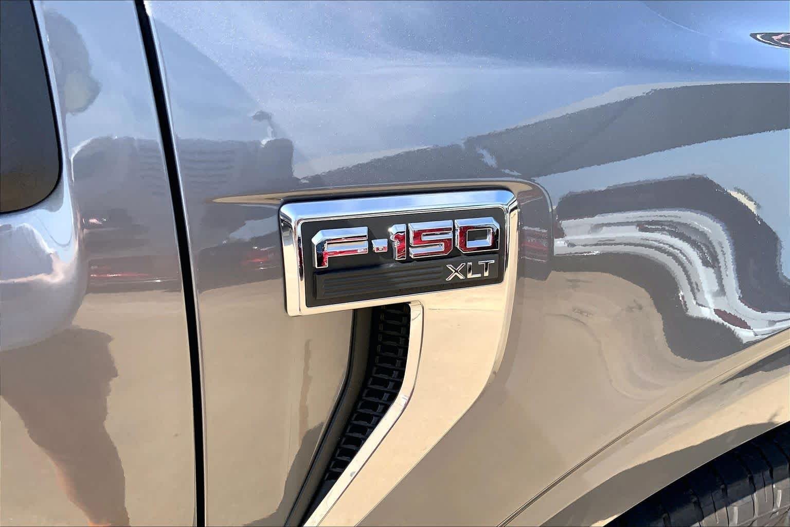 Used 2023 Carbonized Gray Metallic Ford XLT image 10
