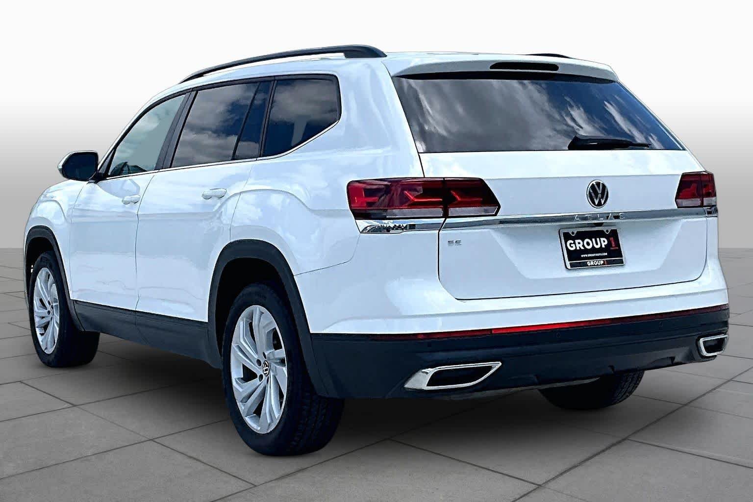 Used 2023 Pure White Volkswagen 2.0T SE w/Technology image 12
