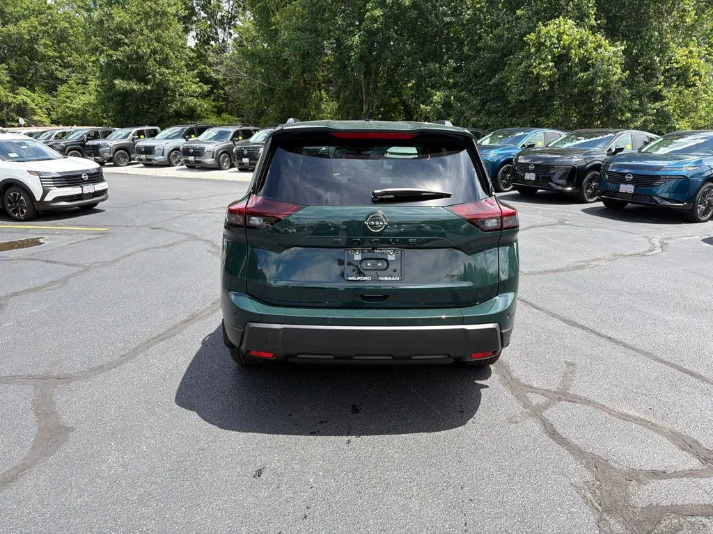 New 2026 Obsidian Green Pearl Nissan Dark Armor™ image 5