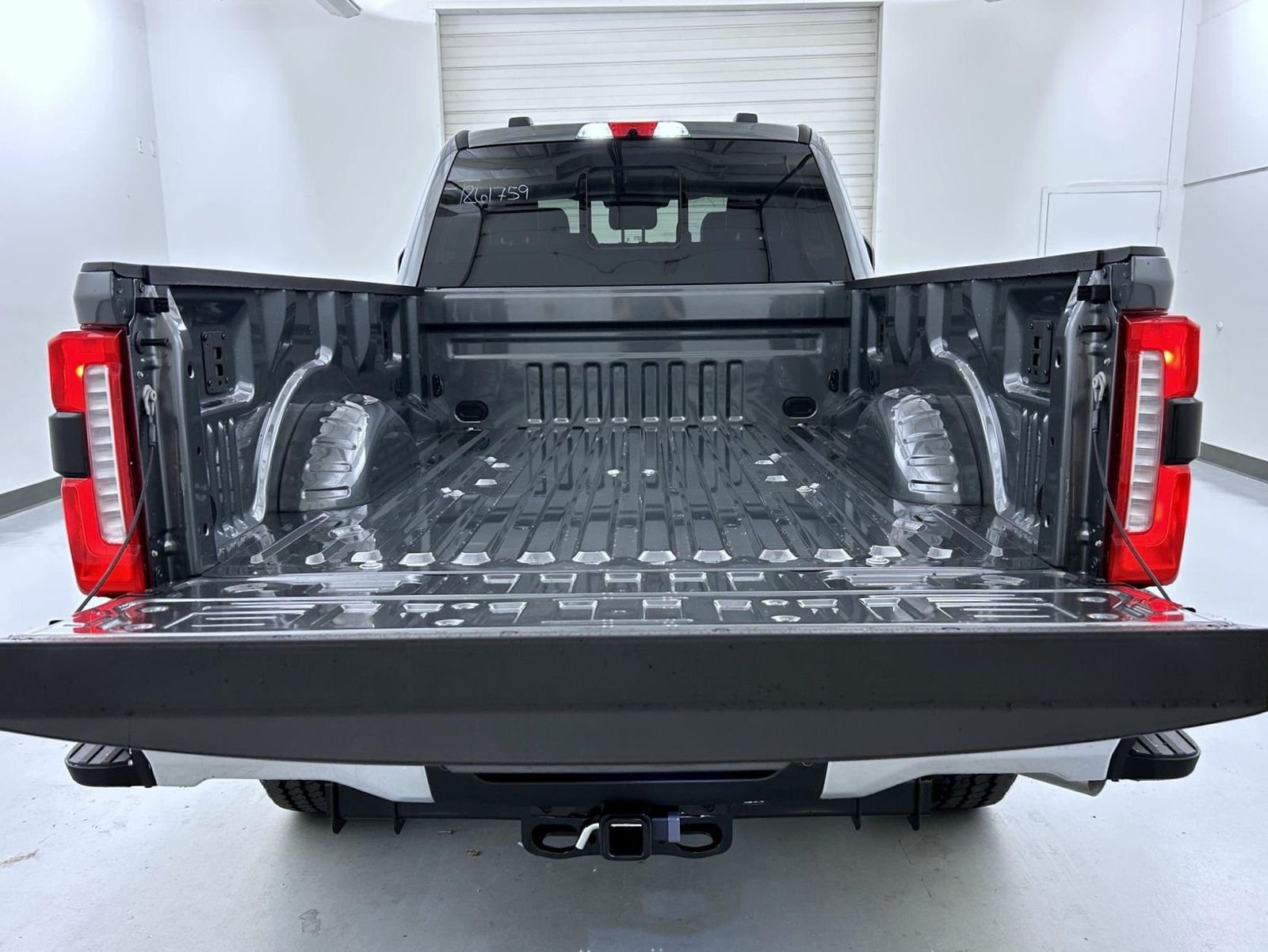 New 2026 Carbonized Gray Metallic Ford Lariat image 22