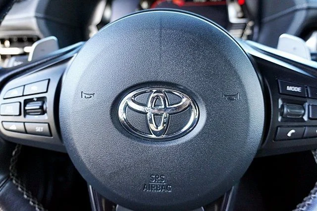 Used 2021 White Toyota 3.0 image 36