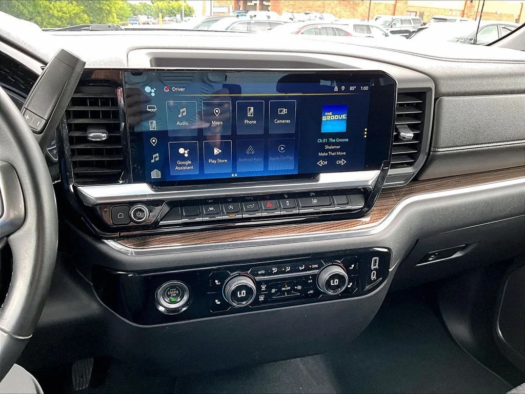 Used 2023 Gray Chevrolet LT image 19