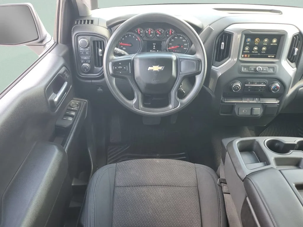 Used 2019 SUMMIT WHITE Chevrolet Custom image 12