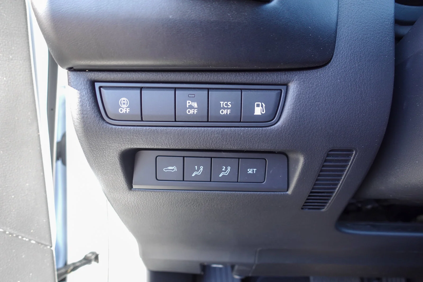 Certified Used 2026 Wind Chill Pearl Mazda Premium image 18