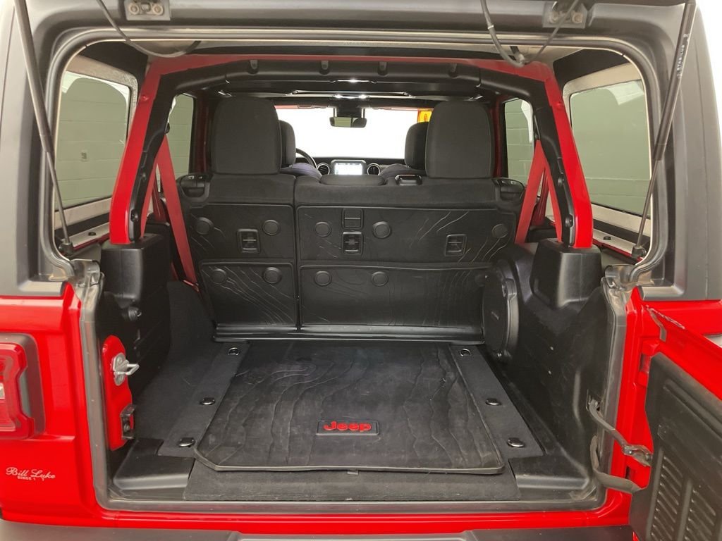 Used 2020 Red Jeep Unlimited Rubicon image 23