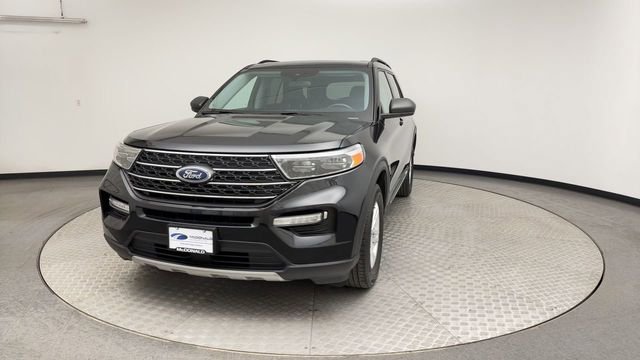 Used 2023 Black Ford XLT image 7