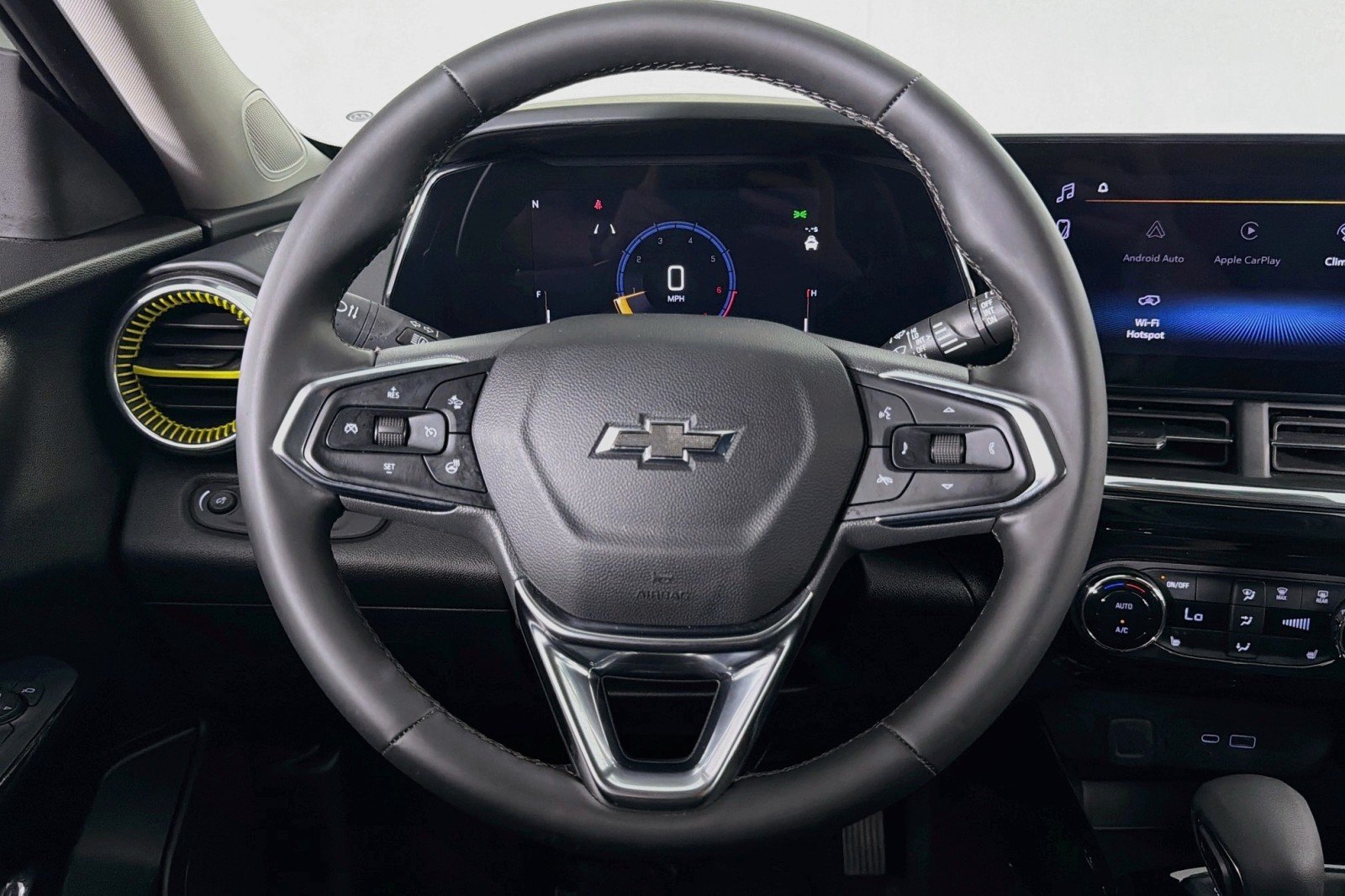 Used 2025 Cacti Green Chevrolet ACTIV image 18