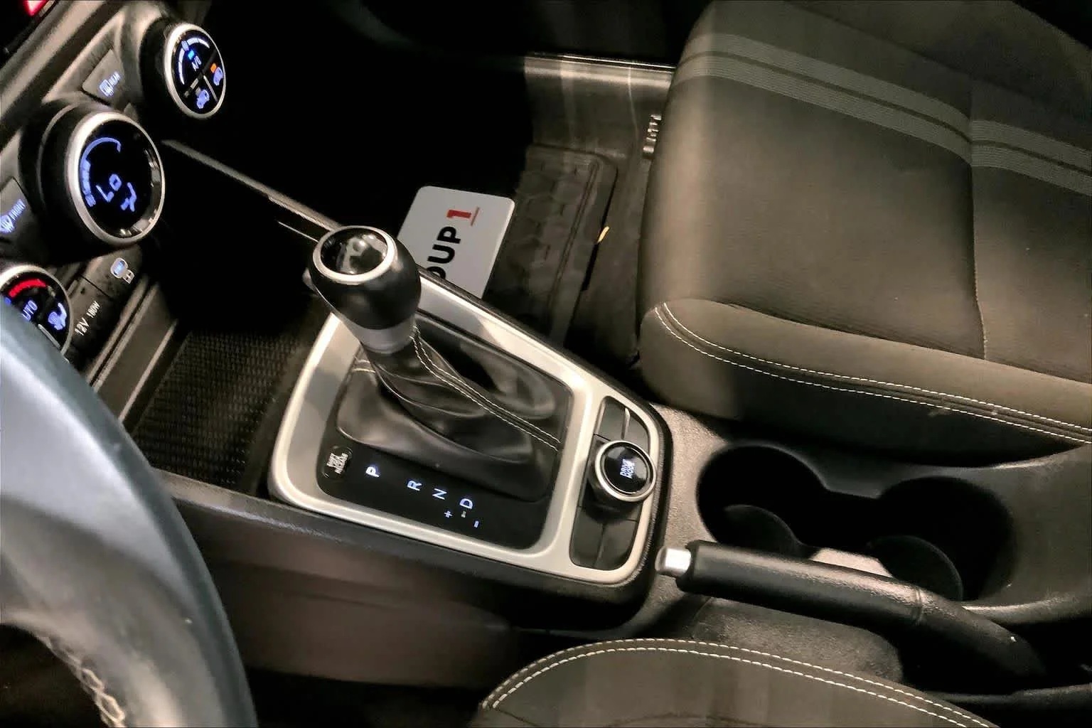 2025 Hyundai Venue SEL - Photo 16