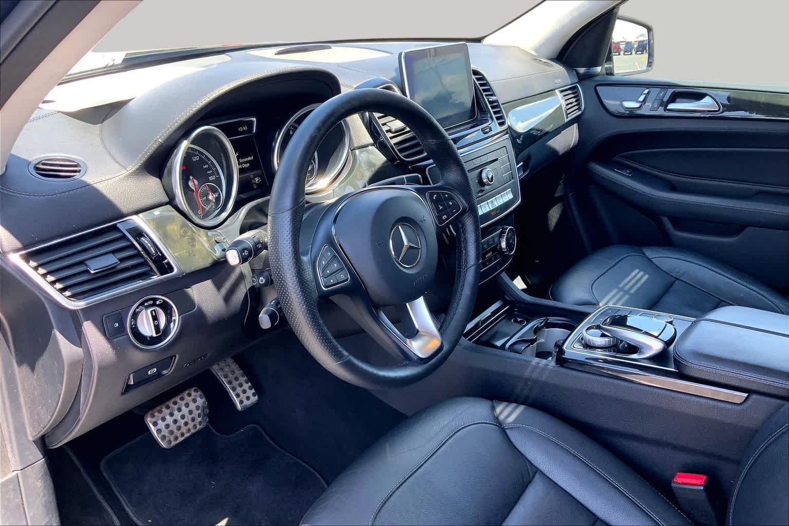 Used 2016 Polar White Mercedes-Benz GLE 400 image 18