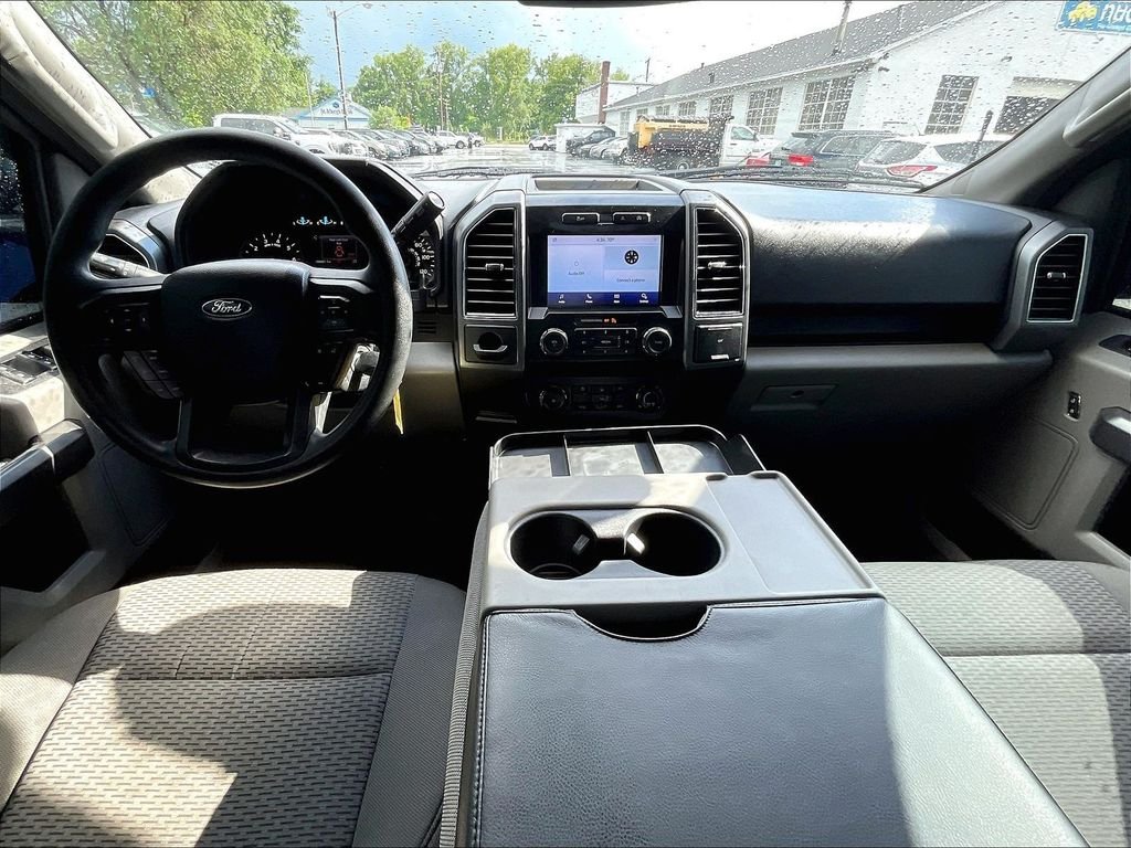 Used 2020 Black Ford XLT image 21