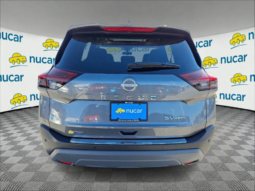 Used 2023 Gray Nissan SV image 6