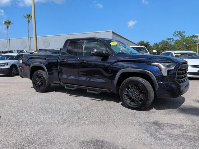 Used 2022  Toyota SR5 image 2