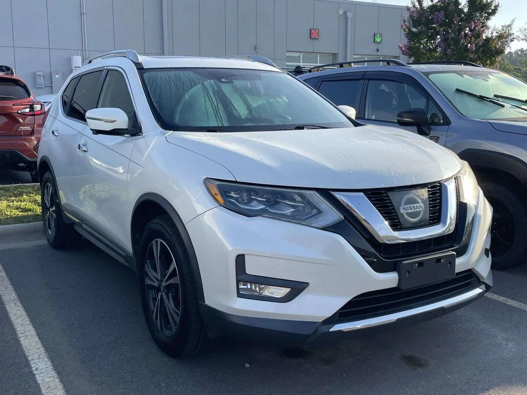 Used 2017 Pearl White Nissan SL image 1