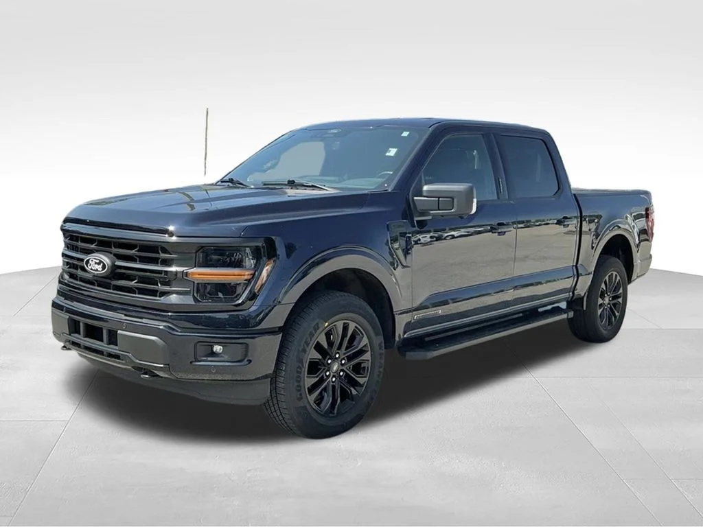 Used 2024 Blue Ford XLT image 1