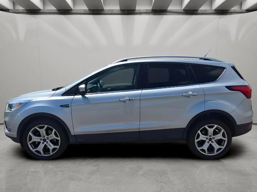 Used 2019 Ingot Silver Metallic Ford Titanium image 2