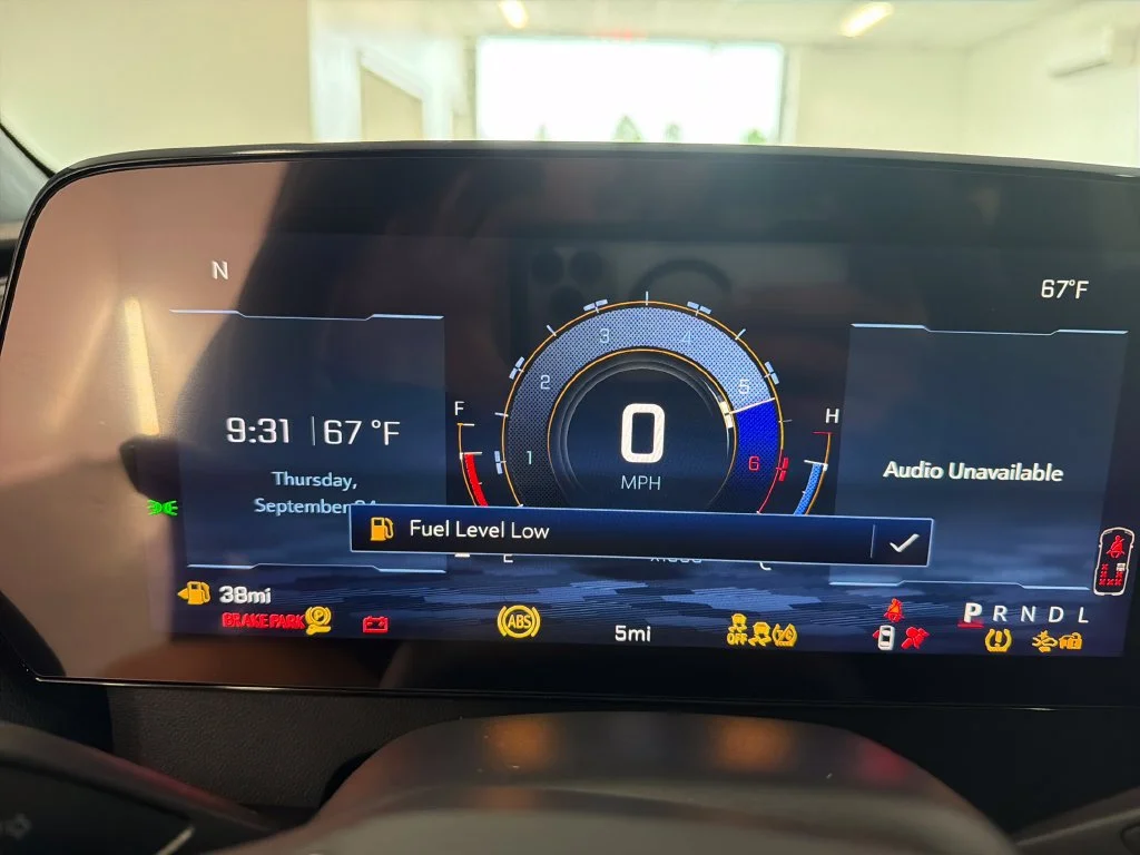 New 2027 Mosaic Black Metallic Chevrolet LT image 17